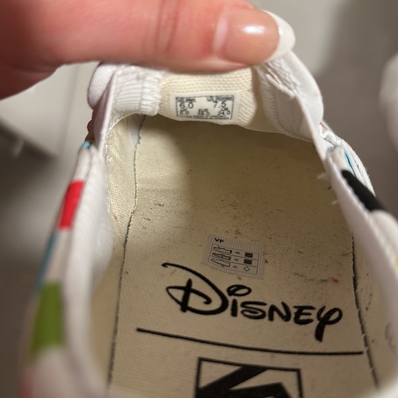 Limited Edition Disney x Vans Retro Slip Ons Multicolor Size M 6 | W 7.5 - Picture 4 of 4